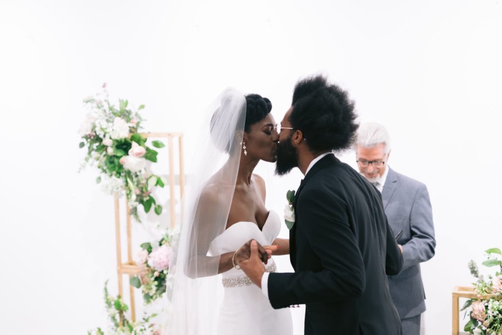 Intimate COVID-19 wedding in Tampa, Florida at an art gallery