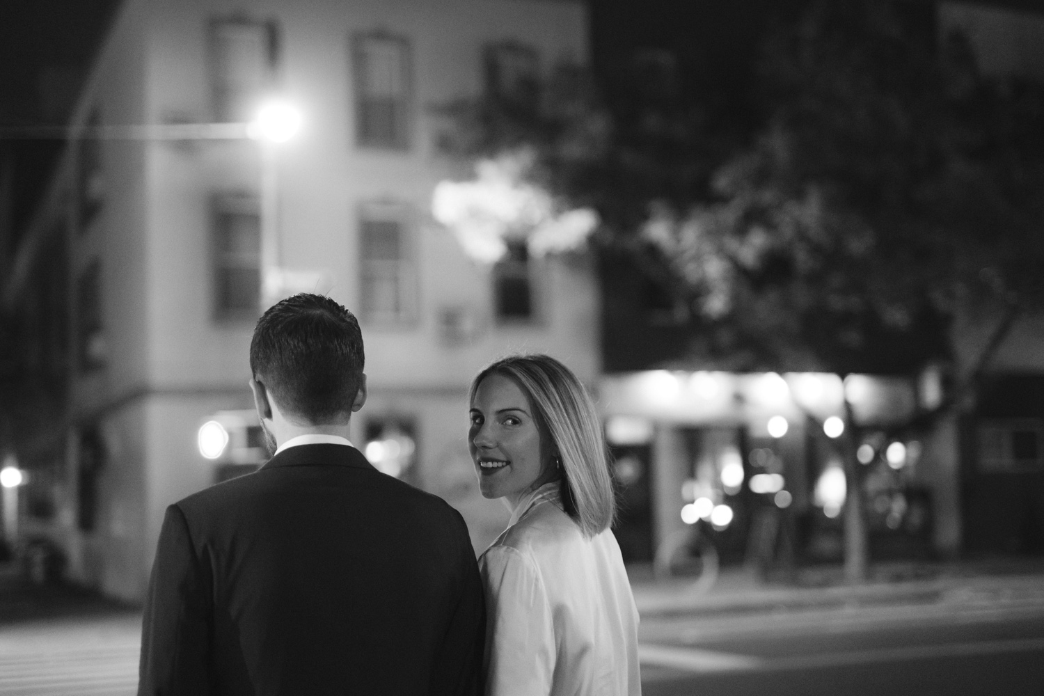 Nighttime portraits of a couple in Greenpoint, Brooklyn