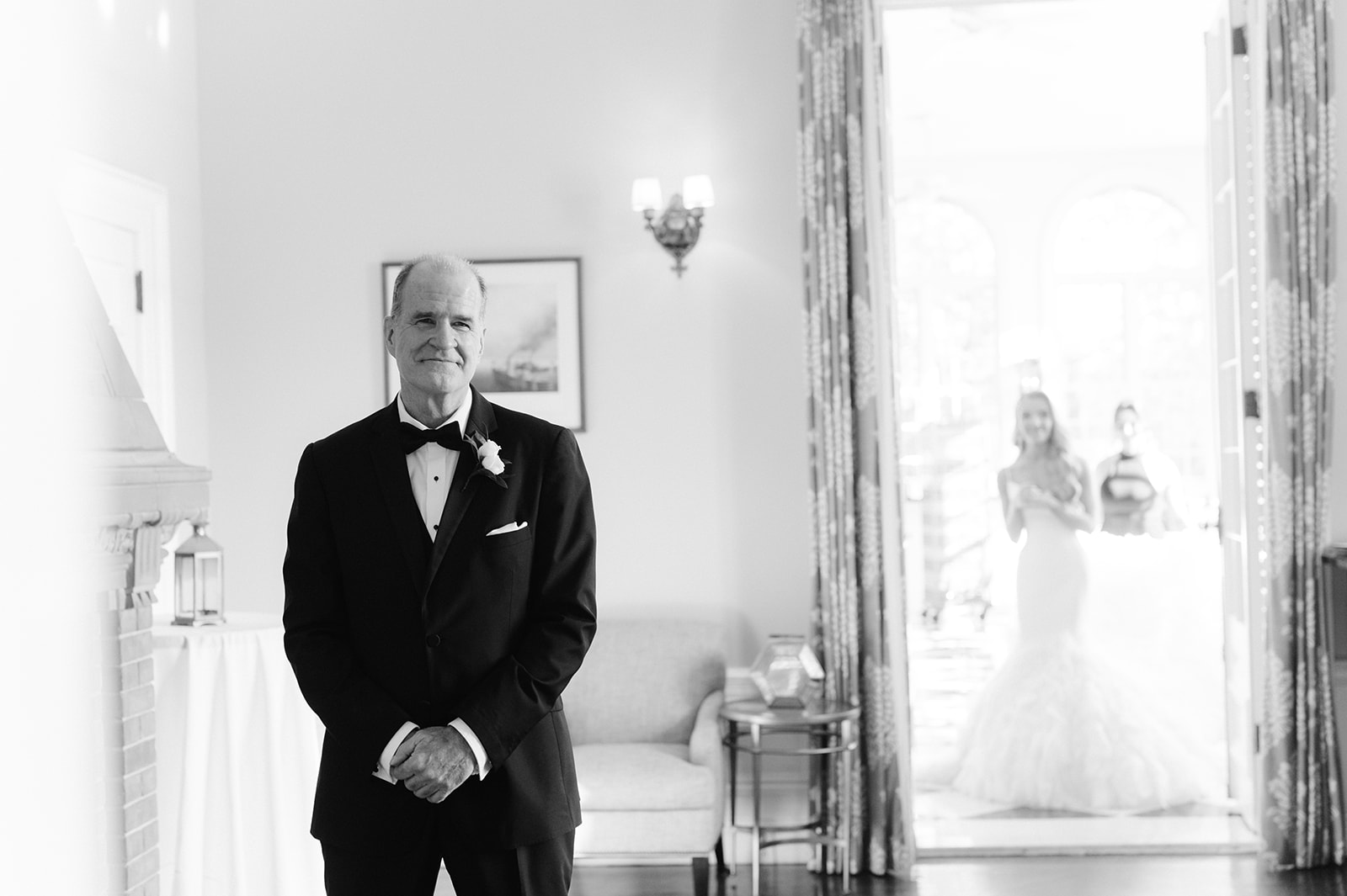 Father-daughter wedding day first look.
