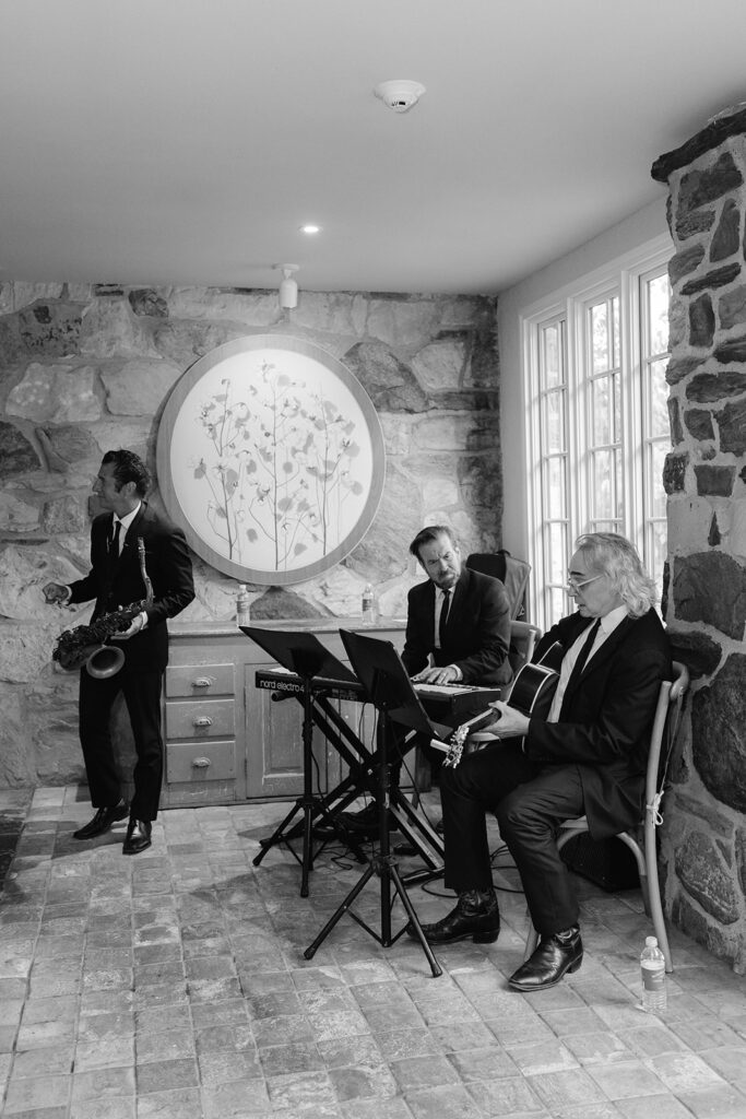 Live band playing inside the Main House of Troutbeck for cocktail hour.