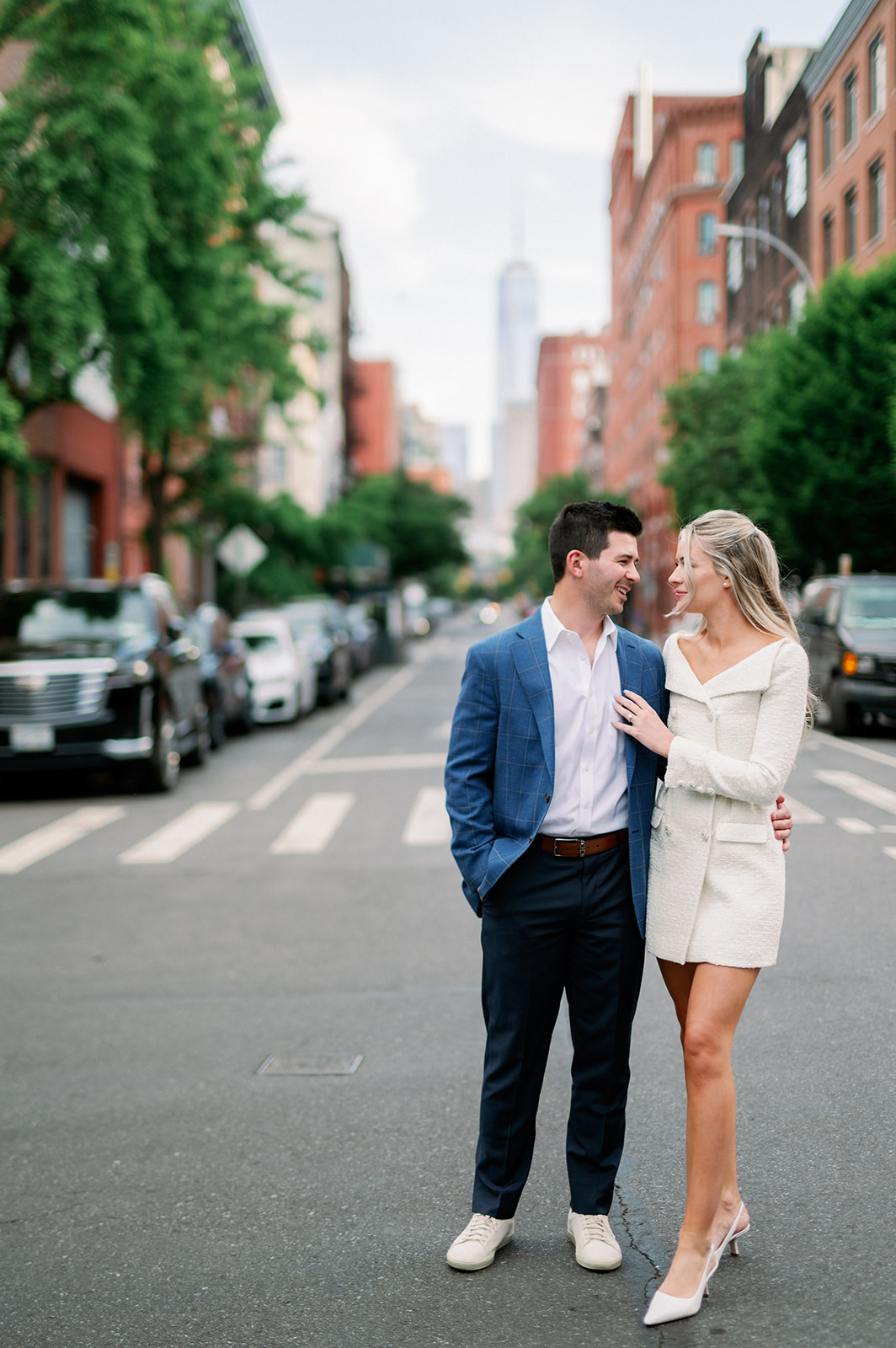 City couples New York engagement session.