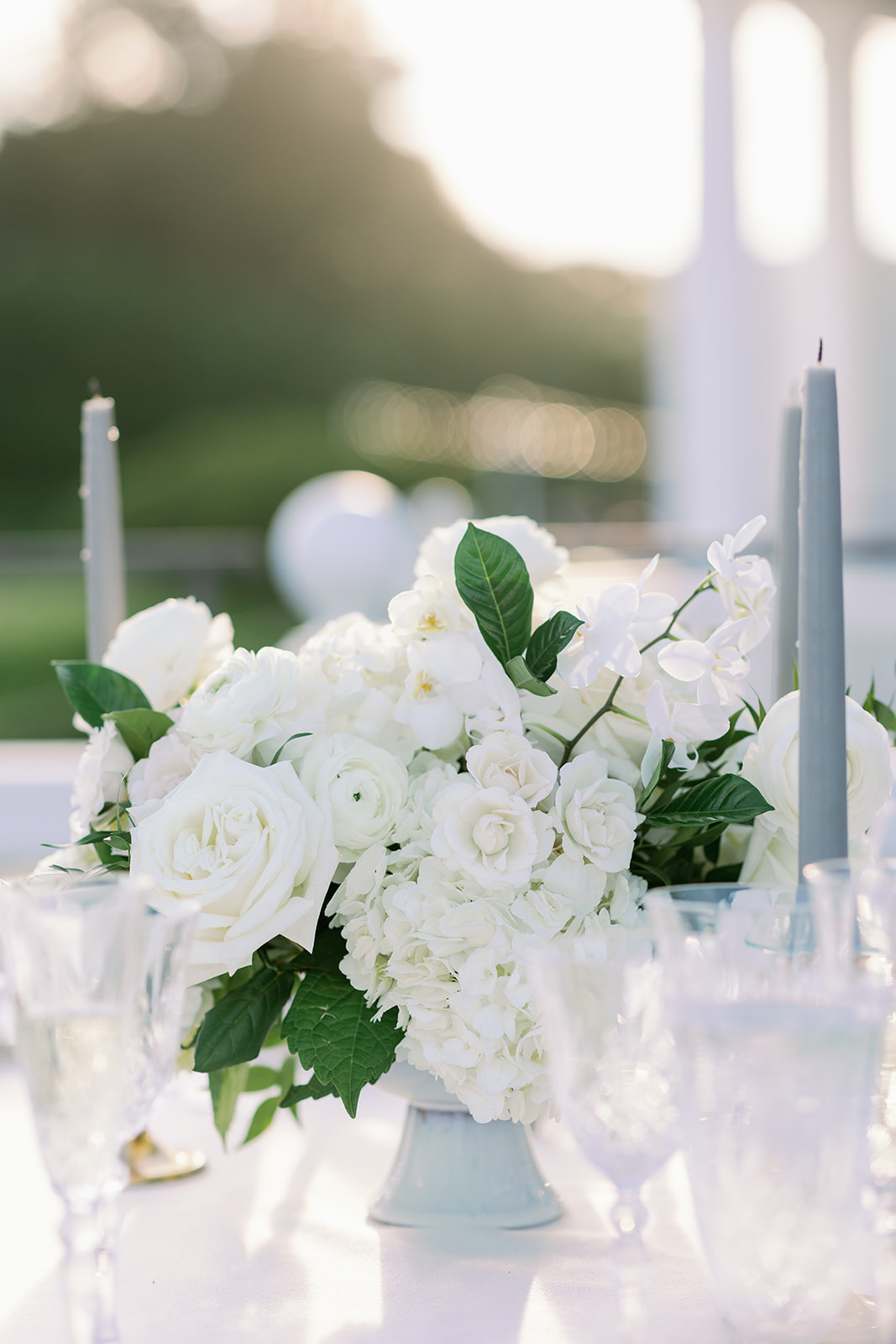 Coastal chic wedding white floral table centerpiece. 