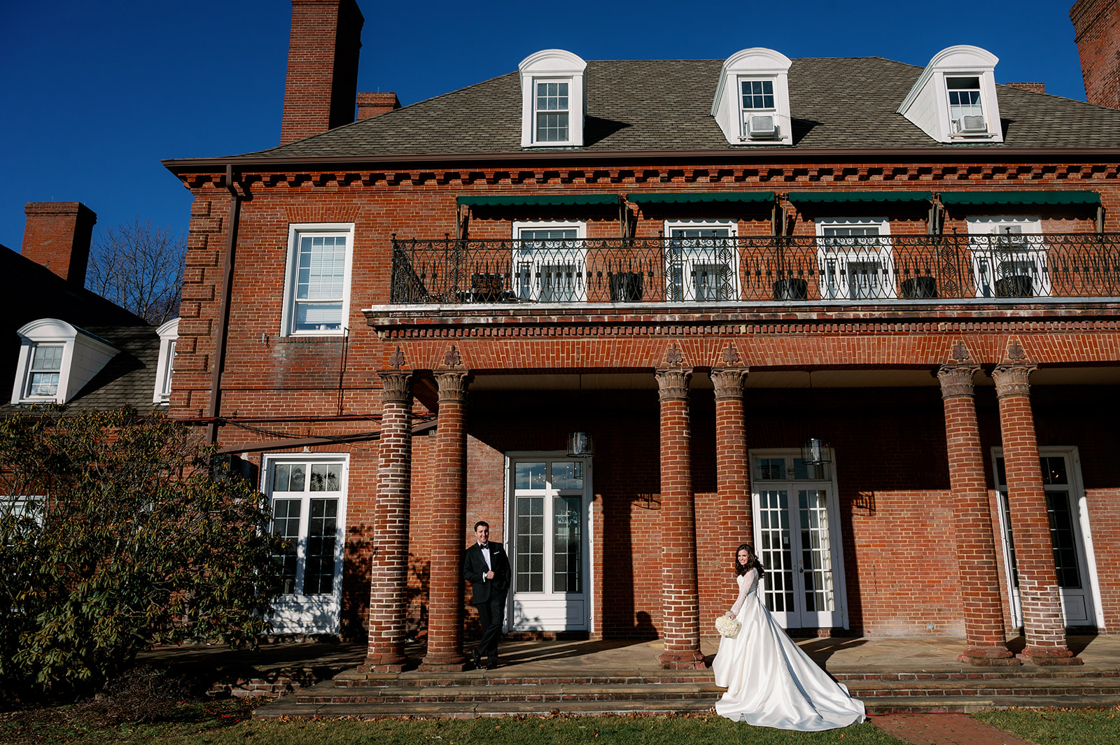 Bride and groom editorial portrait at Pine Hollow Country Club in New York.